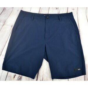 OAKLEY Men's Regular Fit Flat Front Golf / Casual Shorts SIZE 36 Navy